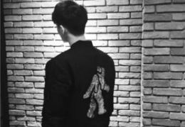 非主流男生黑白图片
