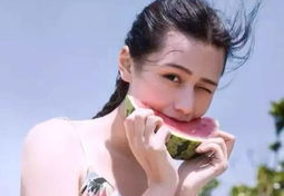 娱乐吃瓜酱女生名字带玉,娱乐吃瓜酱的甜蜜日常