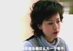 小冉娱乐吃瓜场景视频,揭秘明星吃瓜现场，趣味十足幕后花絮大公开
